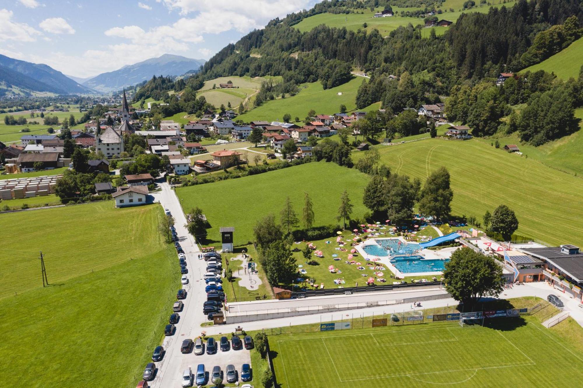 Hotel Dorfgasthof Schloesslstube Stuhlfelden Exterior foto